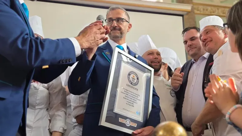 Fantastis! Rekor Tiramisu Terbesar di Dunia Ukurannya 440 Meter