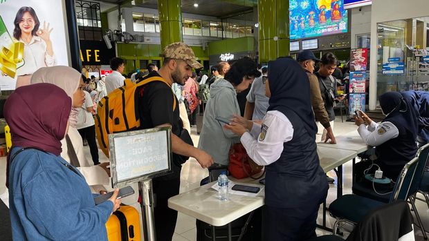 Sejumlah perjalanan KA jarak jauh dari Stasiun Gambir, Jakarta Pusat dibatalkan hari ini.