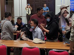 Video Tangis Keluarga Pecah saat 10 Jenazah Korban Tabrakan KA Teridentifikasi