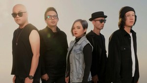 Perubahan dari sisi musikalitas juga terasa di Wayang. Dengan komposisi saat ini, mereka menghadirkan chemistry musikal yang solid serta karakter sound yang lebih kuat dan modern. (Foto: ist)