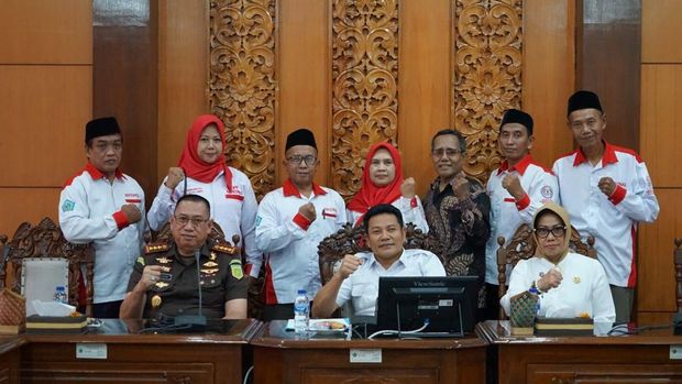 Bupati Subandi bersama Kejaksaan Negeri Sidoarjo menggelar Rapat Koordinasi Program Jaga Desa. Bupati Subandi bersama Kejaksaan Negeri Sidoarjo menggelar Rapat Koordinasi Program Jaga Desa.