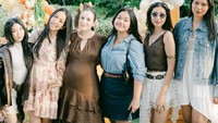 Itu artinya, Chelsea Islan hamil janin bayi perempuan. Lancar selalu buat Chelsea Islan hingga proses melahirkan. Foto: Instagram/@chelseaislan