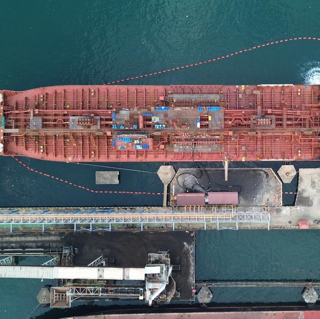 CPO Melejit, Aktivitas Bongkar Muat di Teluk Bayur Tembus 873 Ribu Ton