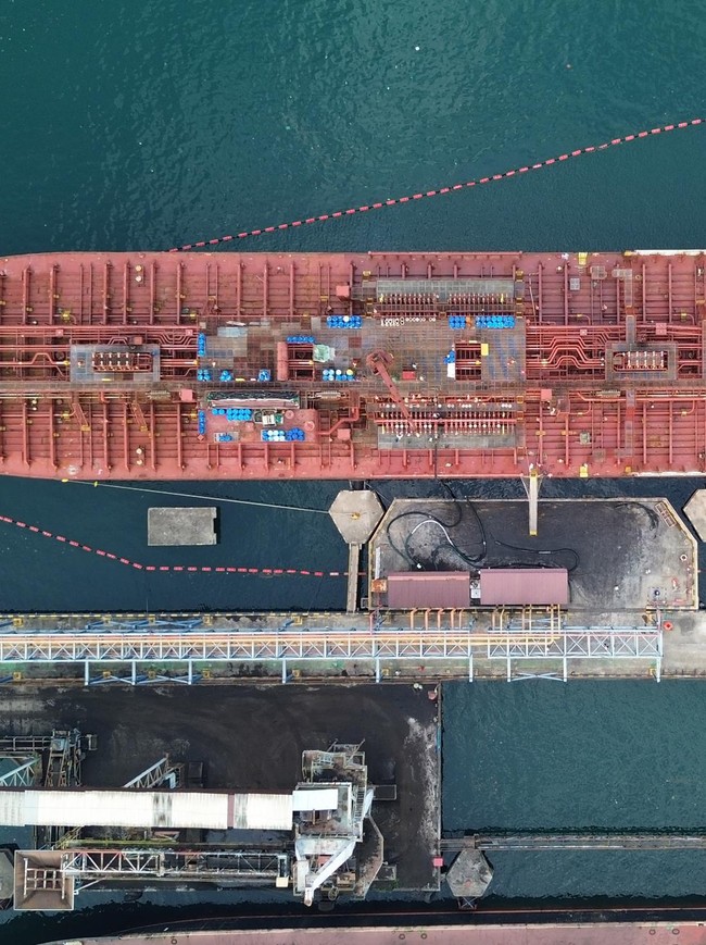 CPO Melejit, Aktivitas Bongkar Muat di Teluk Bayur Tembus 873 Ribu Ton