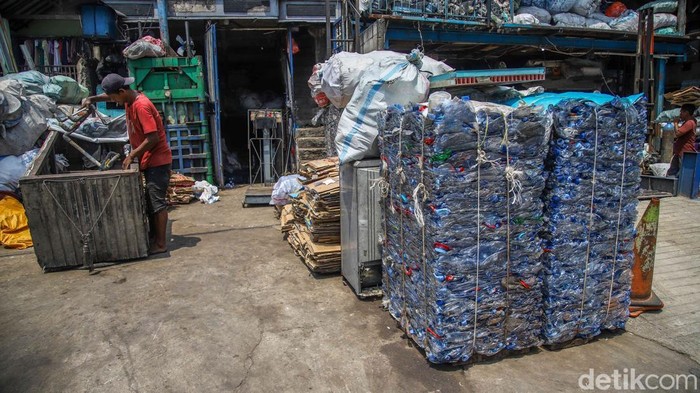 Harga Plastik Melonjak di Tengah Gejolak Global