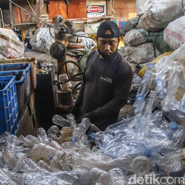 Harga Plastik Melonjak di Tengah Gejolak Global