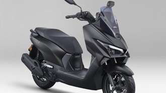 Honda Rilis Motor Matic Perkawinan PCX dan Vario