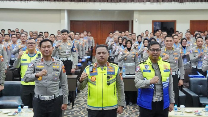 Kakorlantas Polri Irjen Agus Suryonugroho membuka Pelatihan Petugas Operator ETLE Tahun Anggaran 2026.