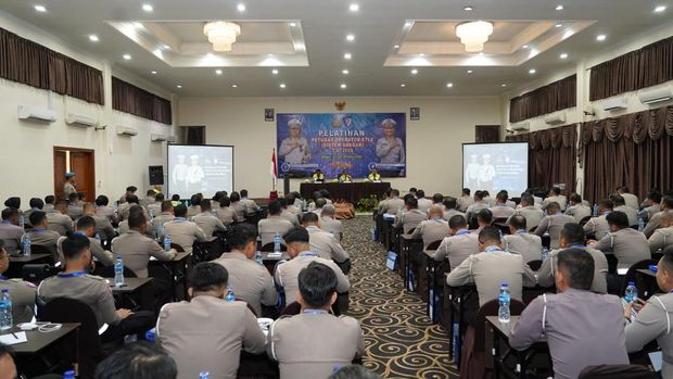 Kakorlantas Polri Irjen Agus Suryonugroho membuka Pelatihan Petugas Operator ETLE Tahun Anggaran 2026.