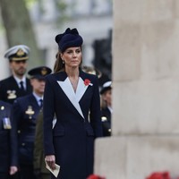 Kate Middleton Tiru Gaya Putri Diana 31 Tahun Lalu, Pancarkan Aura Ratu