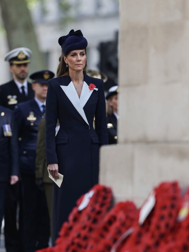 Kate Middleton Tiru Gaya Putri Diana 31 Tahun Lalu, Pancarkan Aura Ratu