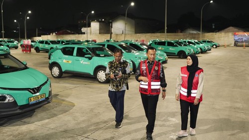 Kemenhub sidak pool taksi Xanh SM (Green SM) di Bekasi, Jawa Barat.