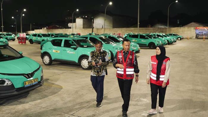 Kemenhub sidak pool taksi Xanh SM (Green SM) di Bekasi, Jawa Barat.