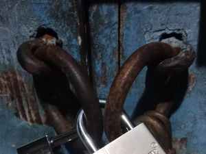 LDA Tambah Gembok di Pintu Magangan Keraton Solo Usai Diganti GKR Rumbay