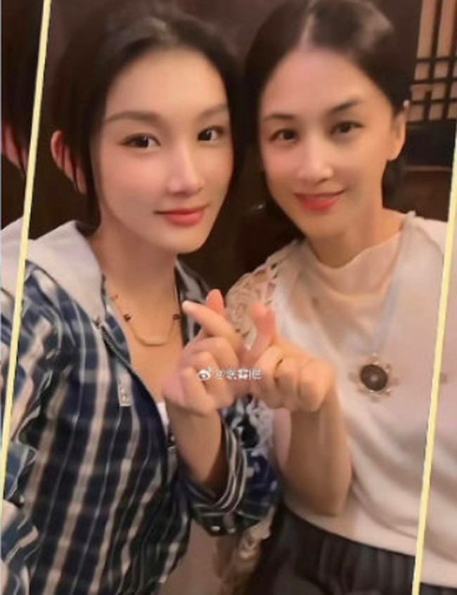 Kasus ini jadi atensi karena kedekatan Li Xuanzhi dan Huang Shengyi. Sang aktris lah yang disebut memperkenalkan Miss Chinese Global National Finals 2021 itu ke perusahaan suaminya untuk jadi asisten bisnis llive streaming.  Foto: Weibo