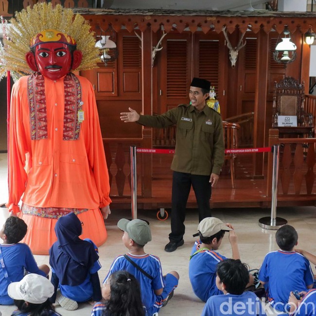 Mengenal Tradisi Betawi, Siswa Ikuti Kegiatan Edukasi Museum