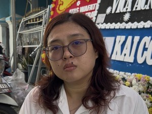 Tetangga Bantu Print Foto Saat Cari Vica Korban Kecelakaan Kereta di Bekasi