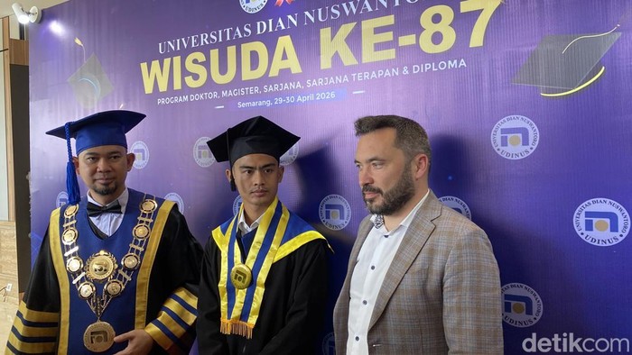 Ia pun menyampaikan pesan khusus untuk rekan-rekannya sesama pesepakbola.