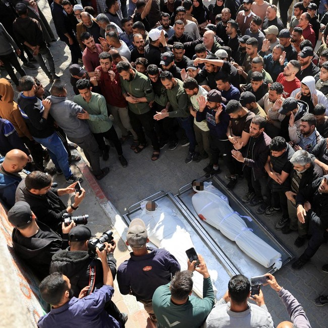 Pemakaman Korban Serangan Israel Digelar di Gaza City