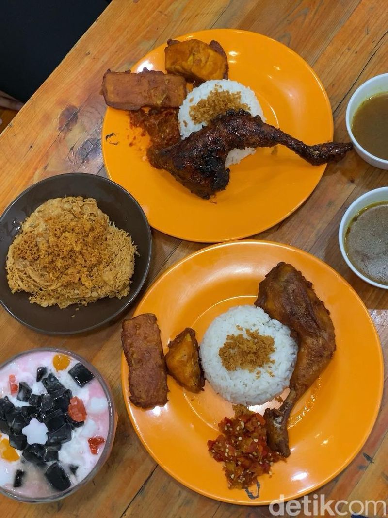 Pindang Ayam Kremes Ny. Bong di Bintaro Sektor 2