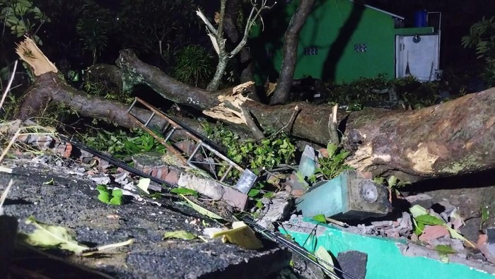 Dampak puting beliung di wilayah Kabupaten Sleman, Rabu (29/4/2026)