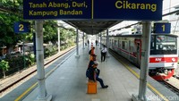  Dengan adanya kepastian tersebut, perjalanan KRL pada lintas Bekasi Timur hingga Cikarang kini sudah dapat kembali melayani penumpang secara penuh. 