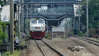 Dengan beroperasinya kembali jalur ini, masyarakat kini dapat kembali menggunakan KRL untuk mobilitas sehari-hari tanpa pembatasan rute seperti sebelumnya. 