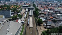 Setelah proses evakuasi rangkaian kereta dan perbaikan infrastruktur seperti rel serta listrik aliran atas selesai dilakukan, layanan mulai dibuka kembali secara bertahap hingga akhirnya normal sepenuhnya pada siang hari. 