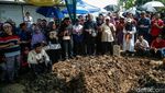 Suasana Duka Pemakaman Korban Tragedi Bekasi Timur
