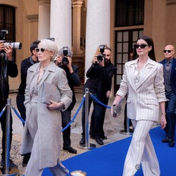 Anne Hathaway Jelaskan Heboh Model Dipecat di The Devil Wears Prada 2