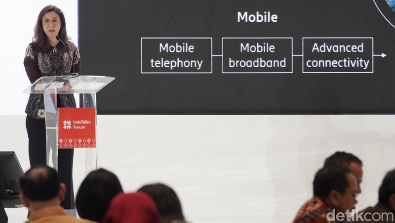 Indonesia dinilai memiliki peluang besar untuk menjadi salah satu kekuatan ekonomi terbesar dunia melalui transformasi digital. Namun, rendahnya adopsi jaringan 5G dikhawatirkan dapat menghambat pencapaian visi Indonesia Emas 2045.