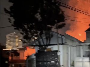 Innalillahi... Rumah Anisa Rahma dan Anandito Dwis Kebakaran