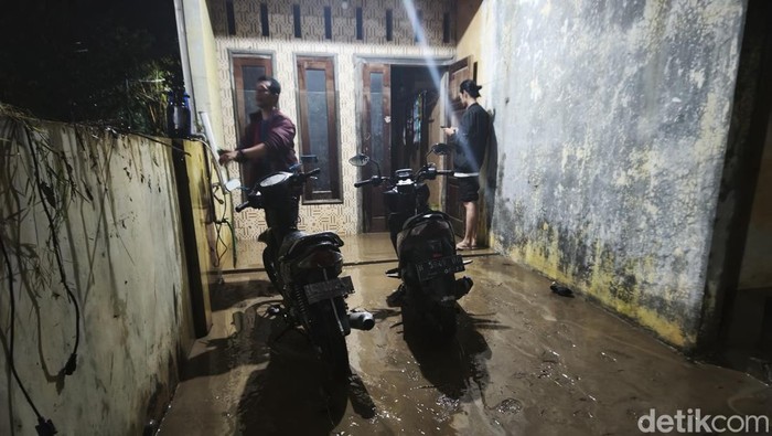 Kondisi Perumahan Dinar Indah di Kelurahan Mateseh, Kecamatan Tembalang, Kota Semarang, usai diterjang banjir, Kamis (30/4/2026).