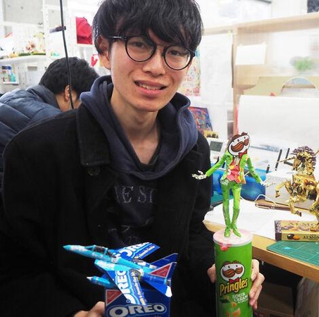 Kreatif! Bungkus Snack Disulap Jadi Karya Seni Menakjubkan