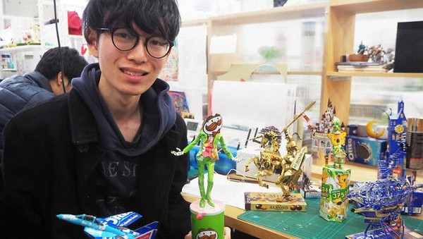 Kreatif! Bungkus Snack Disulap Jadi Karya Seni Menakjubkan