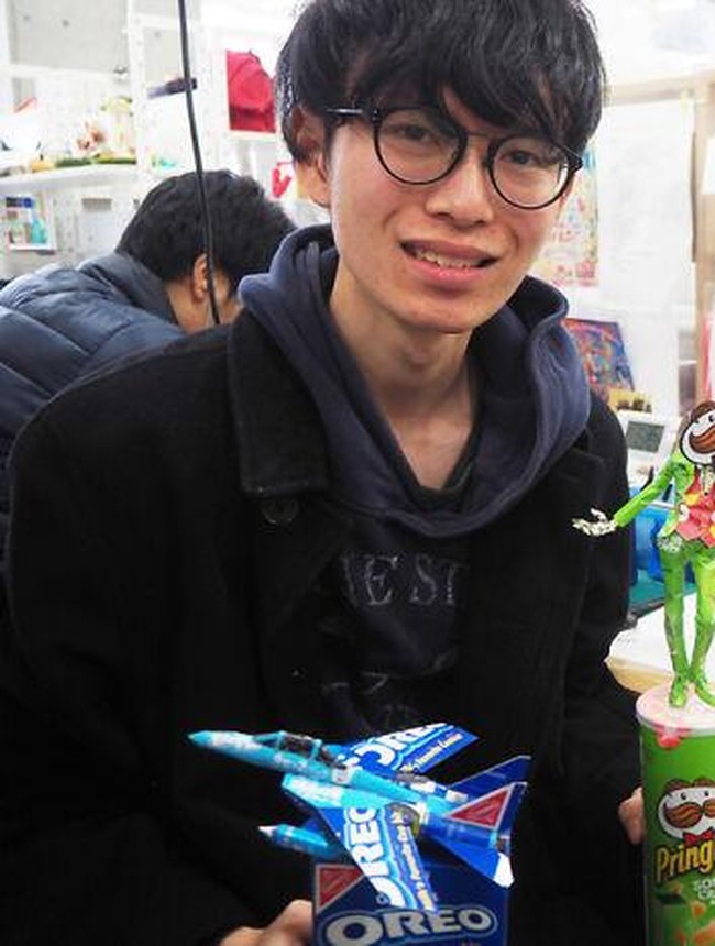 Kreatif! Bungkus Snack Disulap Jadi Karya Seni Menakjubkan