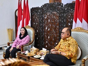 Bupati Mitha Bidik Pasar Eropa untuk Olahan Bawang Merah-Telur Asin Brebes