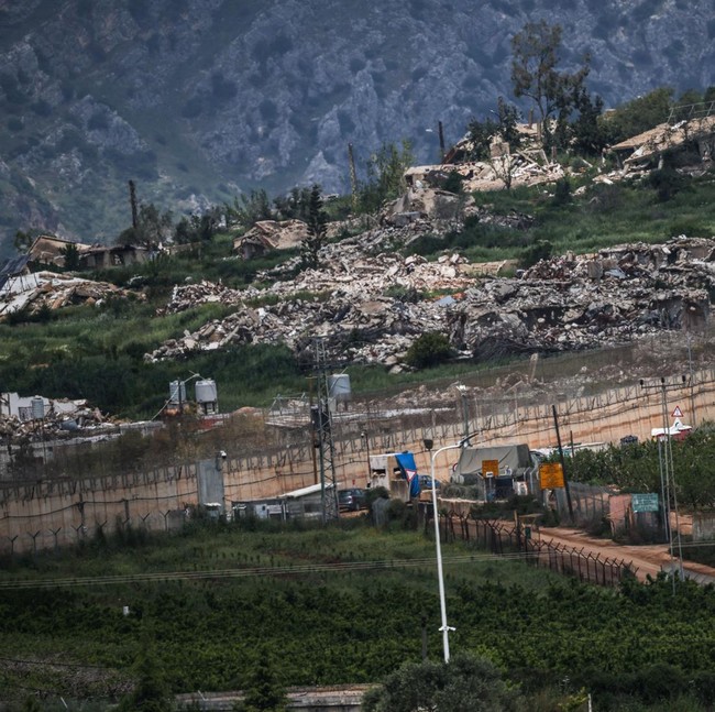 Desa Perbatasan Lebanon Hancur, Warga Terusir Konflik