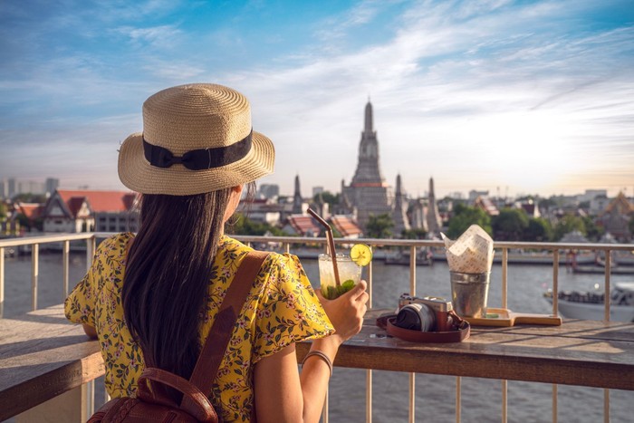 Ilustrasi liburan ke Bangkok