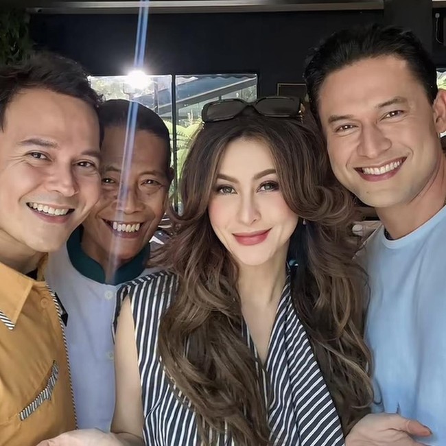 Potret Reuni Pemain Jinny Oh Jinny, Diana Pungky Cantiknya Awet