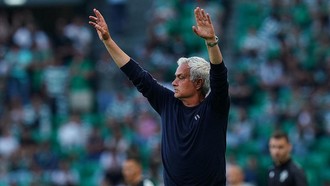 Gelandang Benfica: Jangan Pergi, Mourinho!