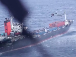 Pesawat Tempur AS Serang Tanker Pelanggar Blokade Pelabuhan Iran