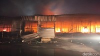 Pasar Kanjengan Semarang Terbakar Hebat, 480 Kios Hangus