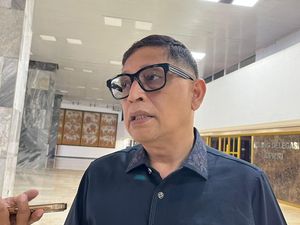 Rapat Pleno RUU, Ketua Baleg DPR Bilang Bakal Bahas soal Driver Online