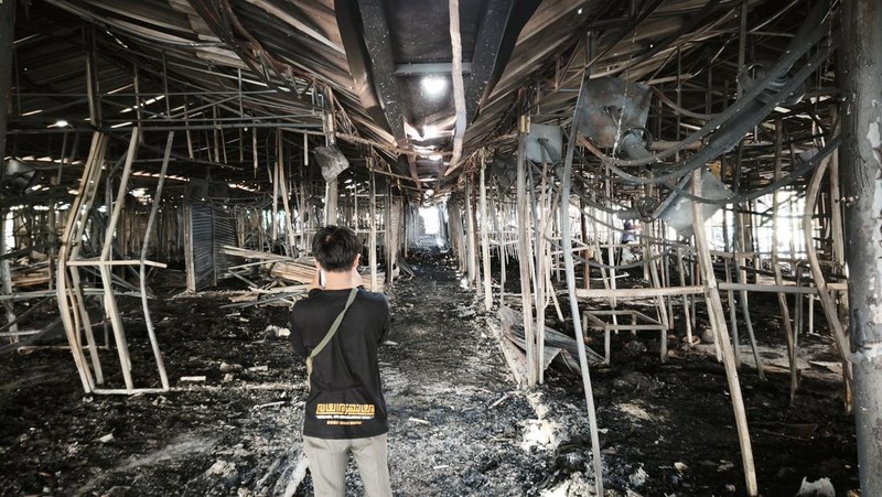 Kondisi Pasar Kanjengan pagi ini, Kamis (30/4/2026, di Semarang Tengah, Kota Semarang, usai terbakar.
