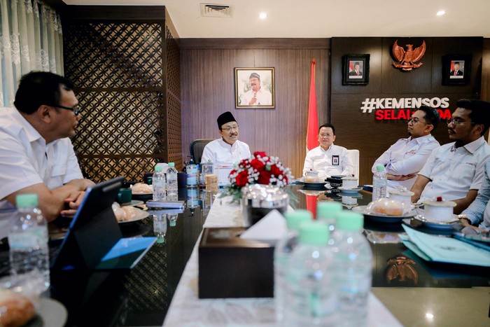 Mensos Gus Ipul Tekankan Setiap Desa Harus Punya Operator Data