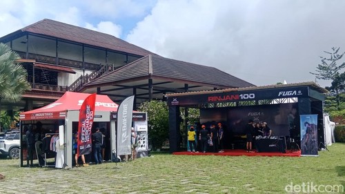 Para peserta Rinjani 100, mulai berdatangan untuk melakukan registeasi di venue utama Hotel Nusantara, Sembalun, Lombok Timur, NTB, Kamis (30/4/2026). foto (Sanusi Ardi W/detikBali)
