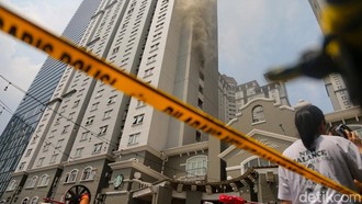 Penghuni Apartemen Mediterania Jakbar Ngeluh Sesak Napas, Ini Bahaya Hirup Asap Kebakaran