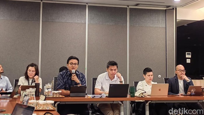 PT TBS Energi Utama Tbk (TOBA)