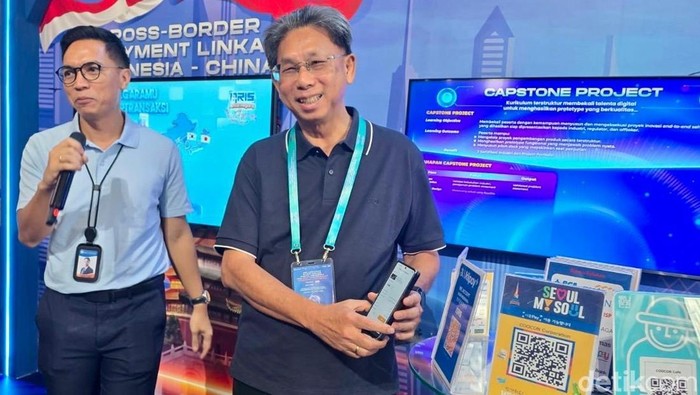 Bank Mega terus mendorong konektivitas sistem pembayaran lintas negara dengan menghadirkan fitur QRIS Antarnegara Indonesia–Tiongkok. Inovasi ini memungkinkan nasabah melakukan transaksi digital secara lebih mudah saat berada di luar negeri, khususnya di Tiongkok.
